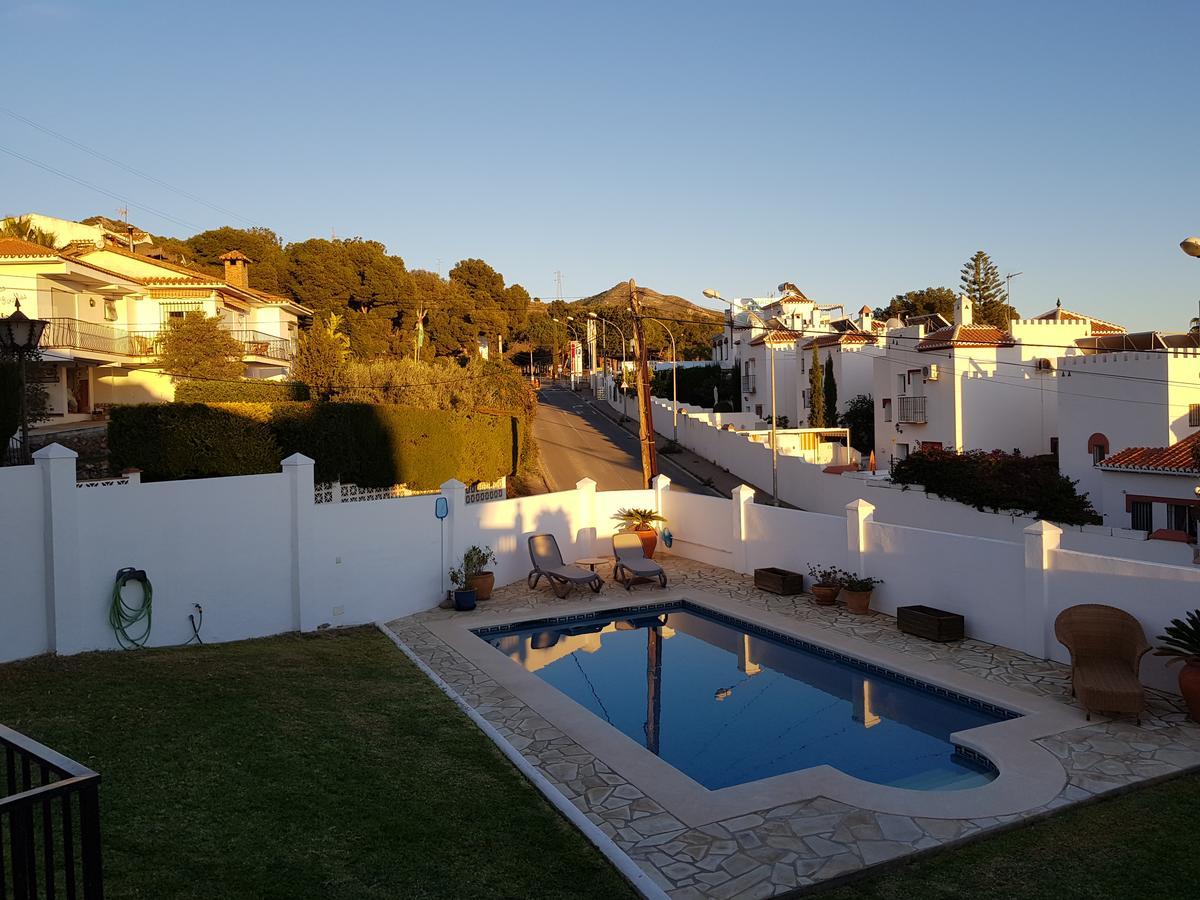 Villa - zeezicht, zwembad Nerja Exterior foto