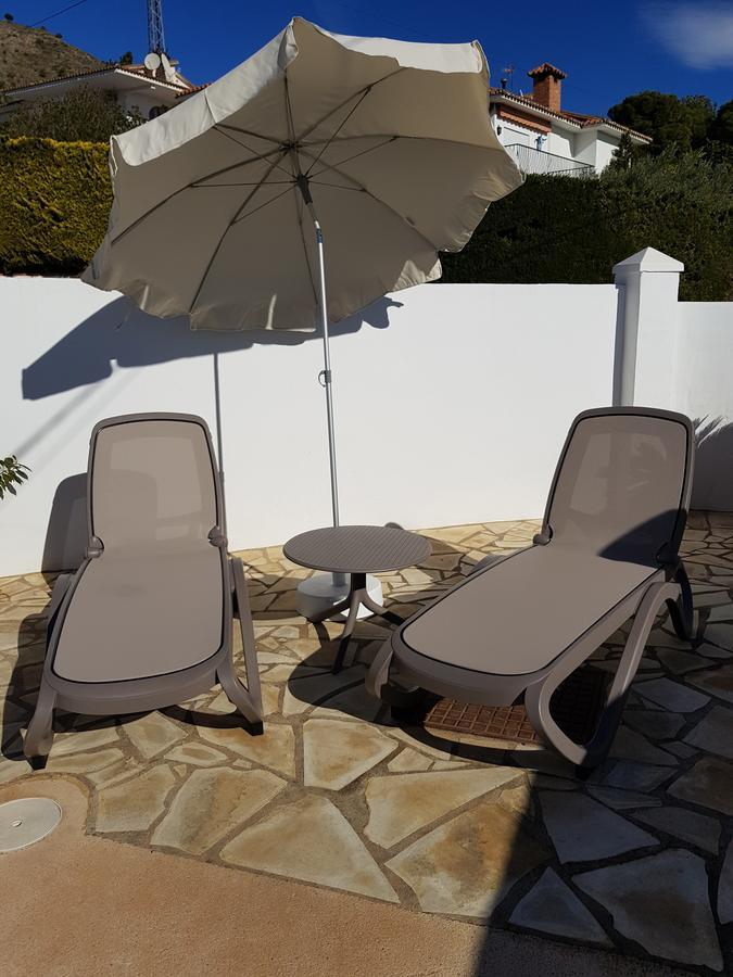 Villa - zeezicht, zwembad Nerja Exterior foto