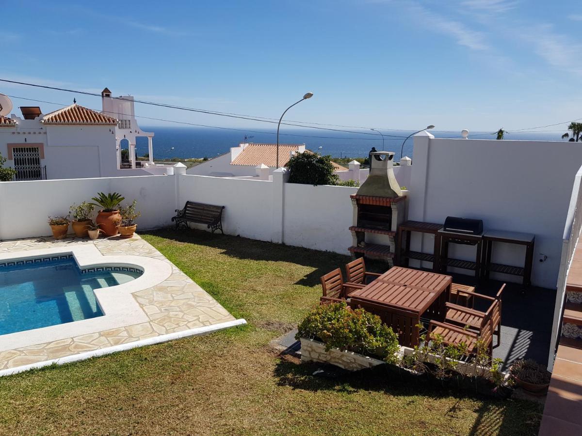 Villa - zeezicht, zwembad Nerja Exterior foto